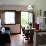 度假居 In Santa Comba With Pool *