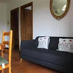 度假居 In Santa Comba With Pool