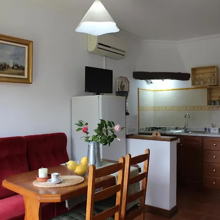 Cottage In Santa Comba With Pool Holiday home *