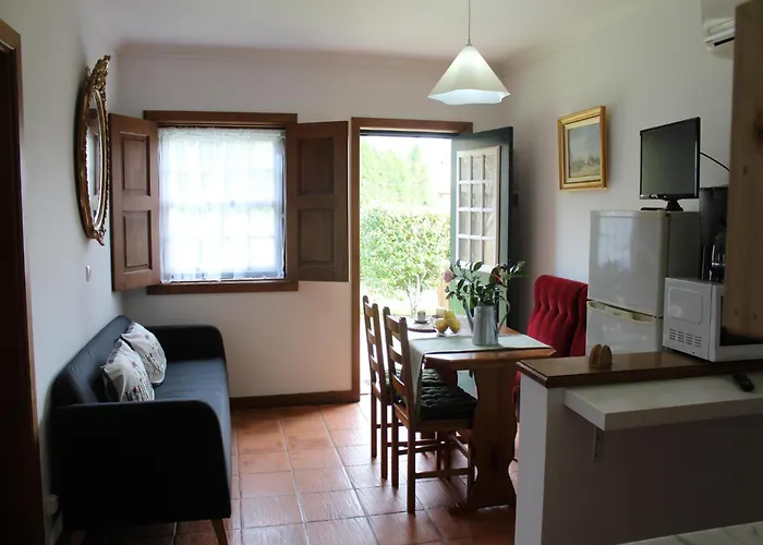 Vakantiehuis In Santa Comba With Pool *