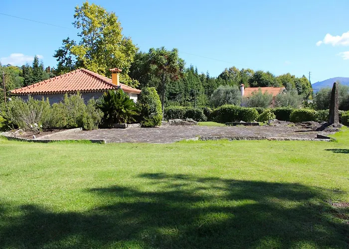 In Santa Comba With Pool Vakantiehuis Ponte de Lima